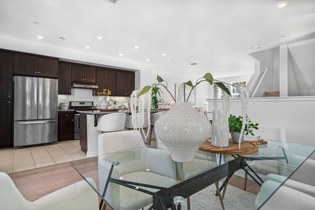 119 Orbit Way, Mountain View, CA 94043