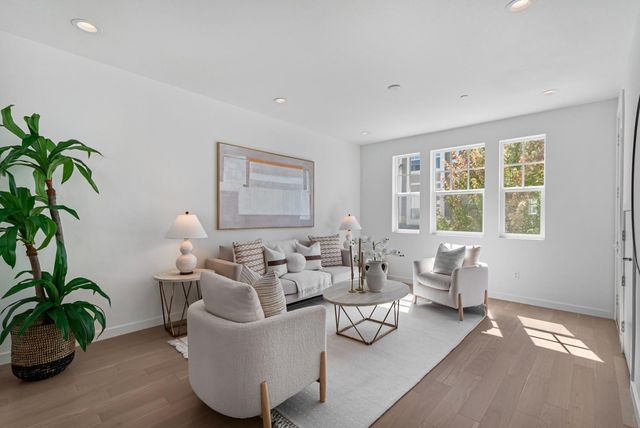 119 Orbit Way, Mountain View, CA 94043