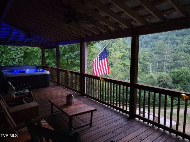 118 Managoff Lane, Butler, TN 37640