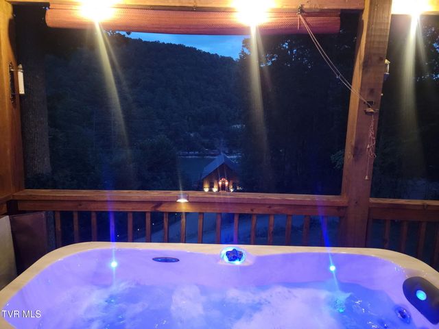 118 Managoff Lane, Butler, TN 37640