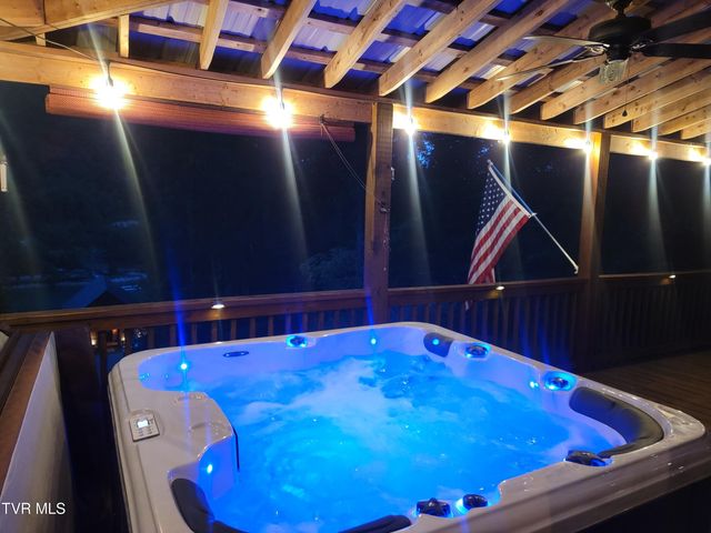 118 Managoff Lane, Butler, TN 37640