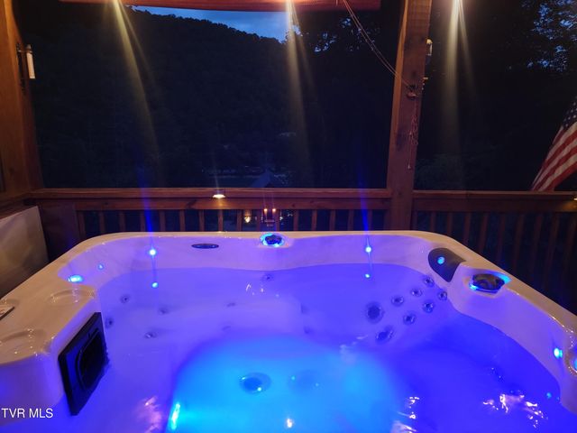 118 Managoff Lane, Butler, TN 37640