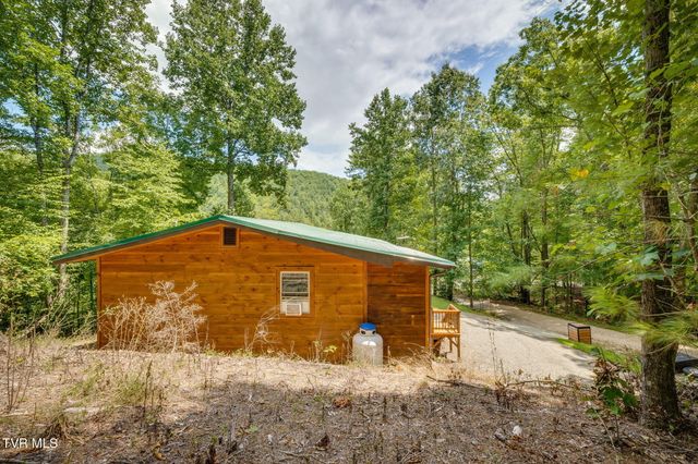 118 Managoff Lane, Butler, TN 37640