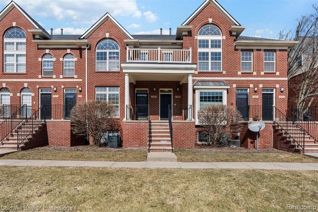 3245 Newbury Place, Troy, MI 48084