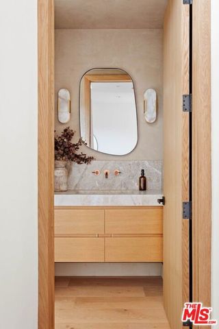 4066 Lyceum Avenue, Los Angeles, CA 90066