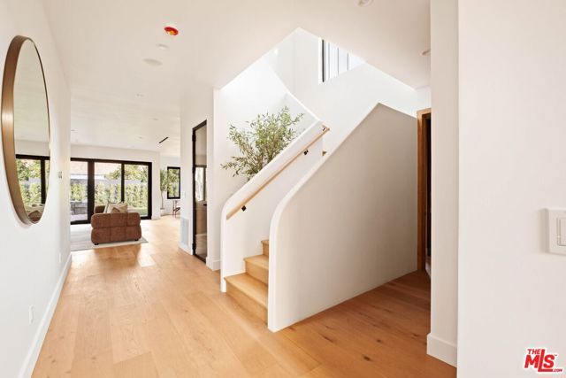 4066 Lyceum Avenue, Los Angeles, CA 90066