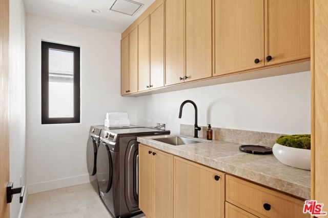 4066 Lyceum Avenue, Los Angeles, CA 90066