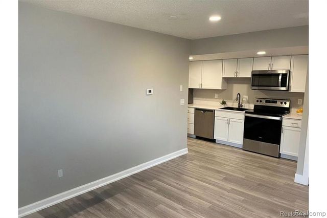 2639 Columbia Road 4, Berkley, MI 48072