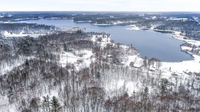 9586 E Lure Road, Newfield Twp, MI 49421