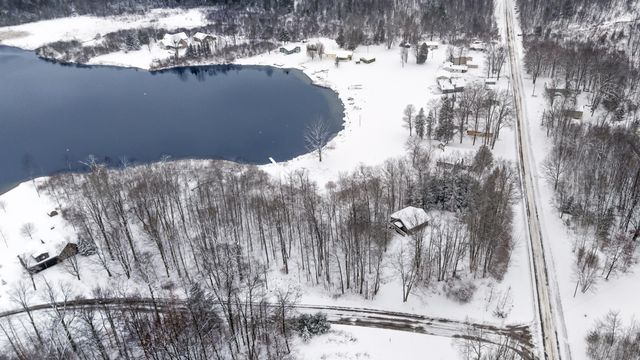 9586 E Lure Road, Newfield Twp, MI 49421