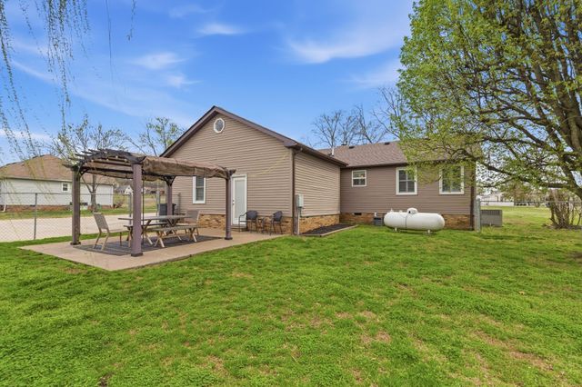 625 Shelley Dr, Mount Juliet, TN 37122