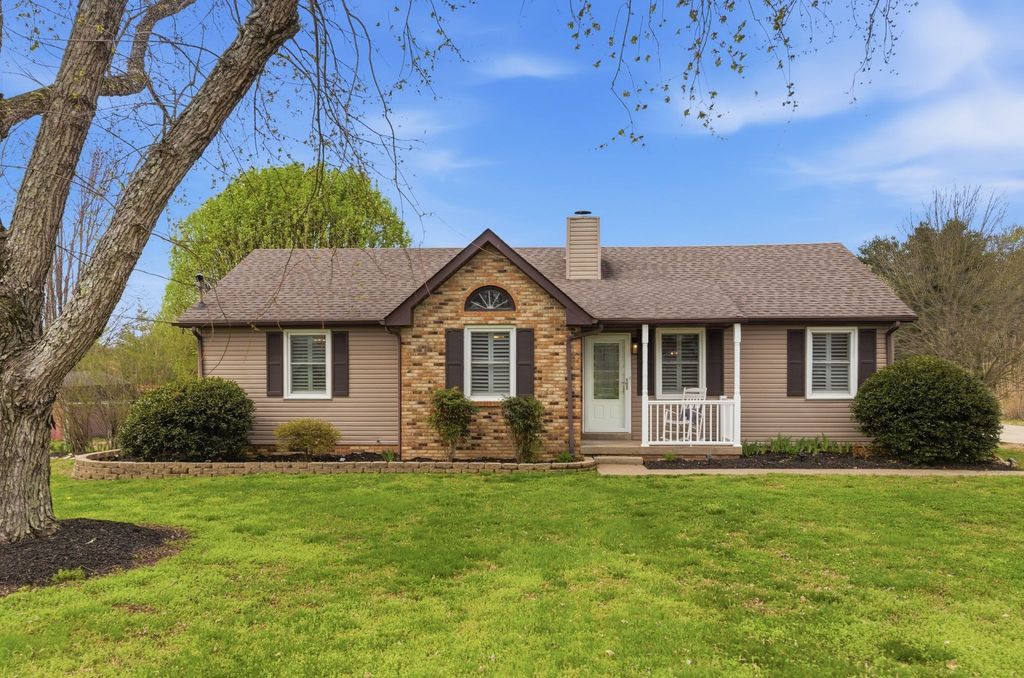 625 Shelley Dr, Mount Juliet, TN 37122