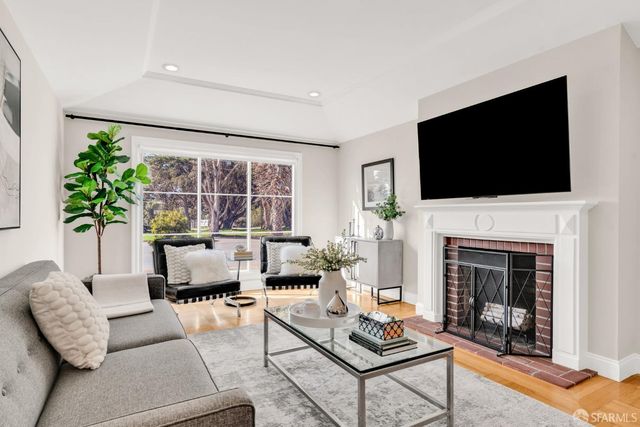 311 Lakeshore Drive, San Francisco, CA 94132