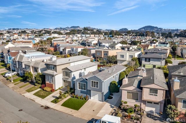 311 Lakeshore Drive, San Francisco, CA 94132