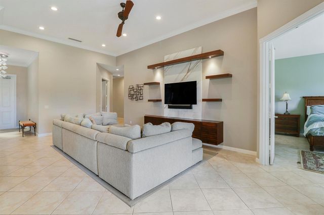 8435 Belize Place, Wellington, FL 33414