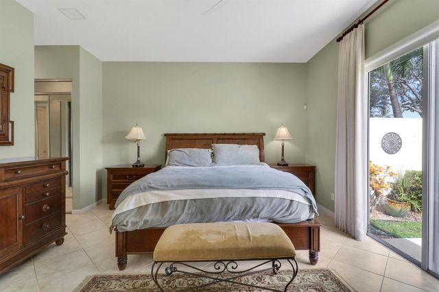 8435 Belize Place, Wellington, FL 33414