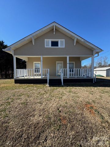 32 Pearl Street, Granite Falls, NC 28681