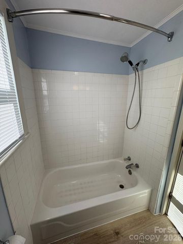 32 Pearl Street, Granite Falls, NC 28681