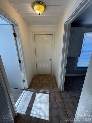 32 Pearl Street, Granite Falls, NC 28681