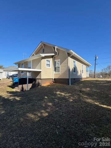 32 Pearl Street, Granite Falls, NC 28681