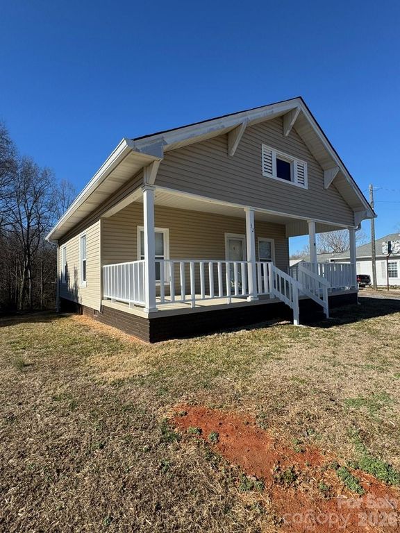 32 Pearl Street, Granite Falls, NC 28681