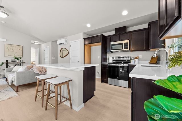 4445 74TH Drive NE, Marysville, WA 98270