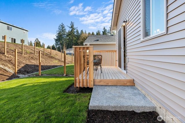 4445 74TH Drive NE, Marysville, WA 98270