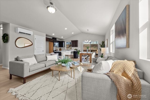 4445 74TH Drive NE, Marysville, WA 98270