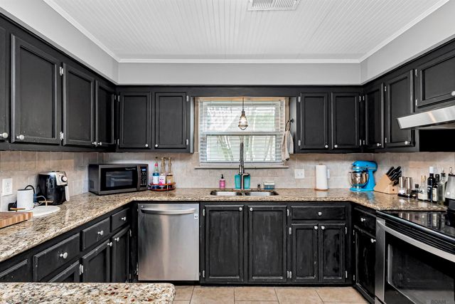 9221 Fox Run Ave, Baton Rouge, LA 70808