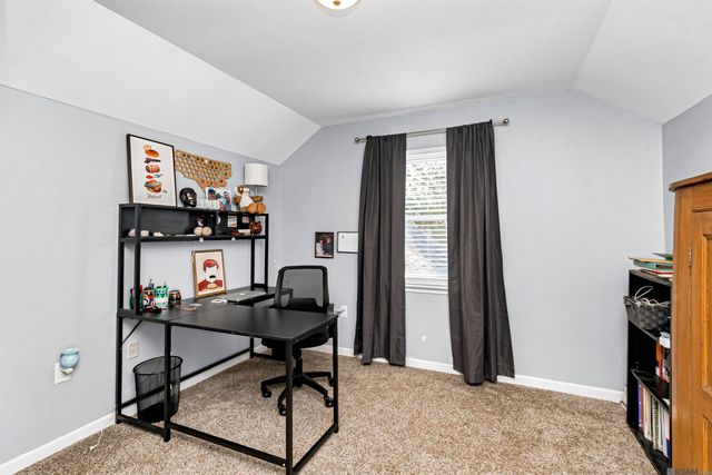 9221 Fox Run Ave, Baton Rouge, LA 70808