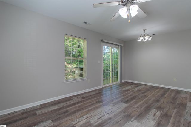 20 Greensboro Court, Greenville, SC 29617