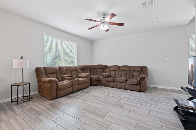 307 Parkside DR, San Marcos, TX 78666