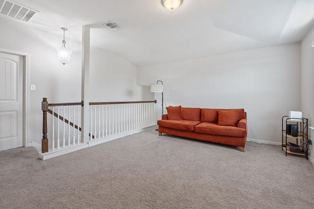 307 Parkside DR, San Marcos, TX 78666