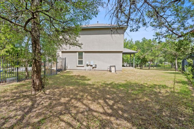 307 Parkside DR, San Marcos, TX 78666