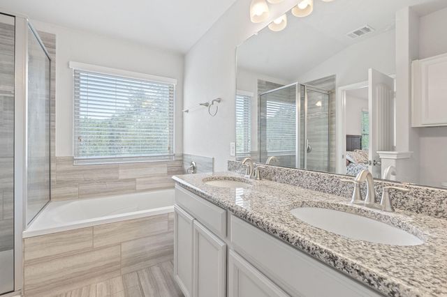 307 Parkside DR, San Marcos, TX 78666