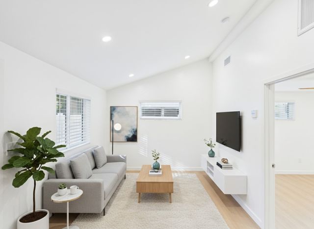 11967 Bray, Los Angeles, CA 90230