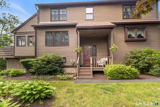 11 Sprucebrook Trail 11, Monroe, CT 06468