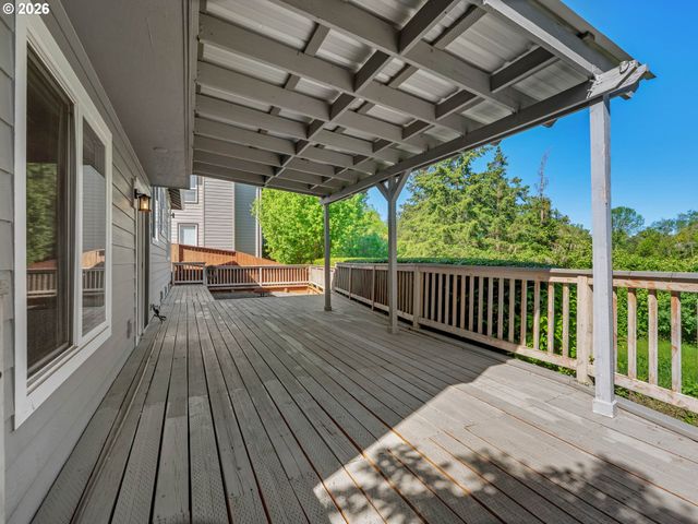 2082 Ne 2ND Ave, Hillsboro, OR 97124