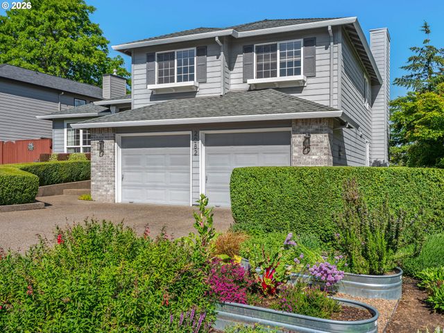 2082 Ne 2ND Ave, Hillsboro, OR 97124
