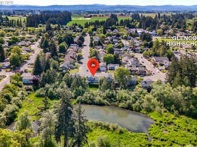 2082 Ne 2ND Ave, Hillsboro, OR 97124