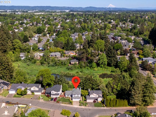 2082 Ne 2ND Ave, Hillsboro, OR 97124