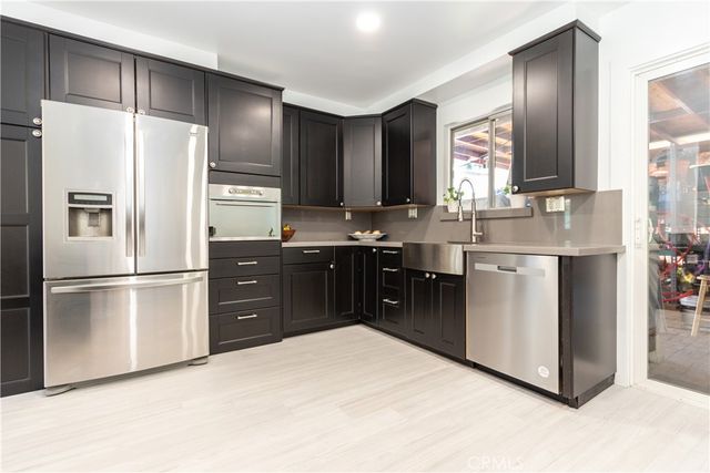 14802 Newport Avenue 18C, Tustin, CA 92680