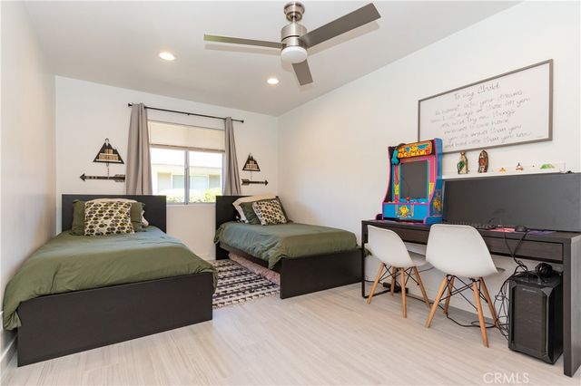 14802 Newport Avenue 18C, Tustin, CA 92680