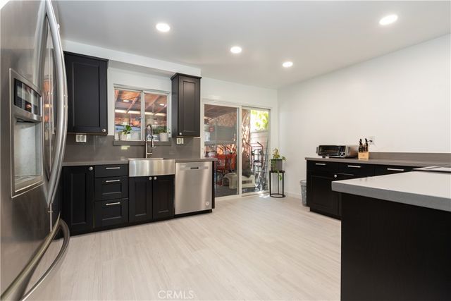 14802 Newport Avenue 18C, Tustin, CA 92680