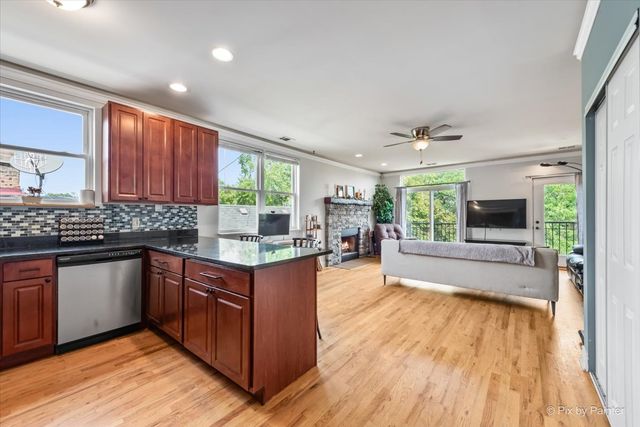 1640 N Whipple Street 3, Chicago, IL 60647