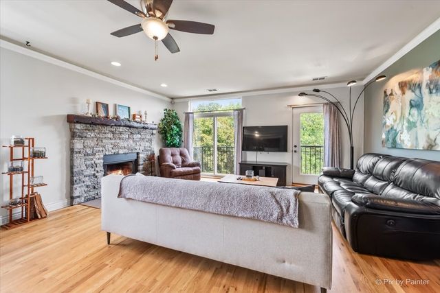 1640 N Whipple Street 3, Chicago, IL 60647
