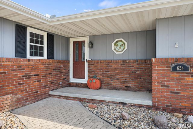 624 N NEBRASKA Avenue, Morton, IL 61550