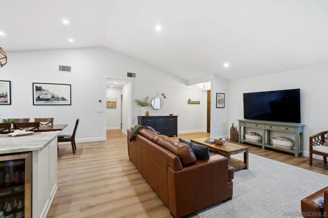 13095 Trail Dust Ave, San Diego, CA 92129