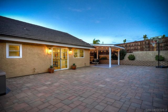 13095 Trail Dust Ave, San Diego, CA 92129