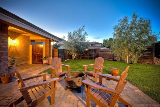 13095 Trail Dust Ave, San Diego, CA 92129